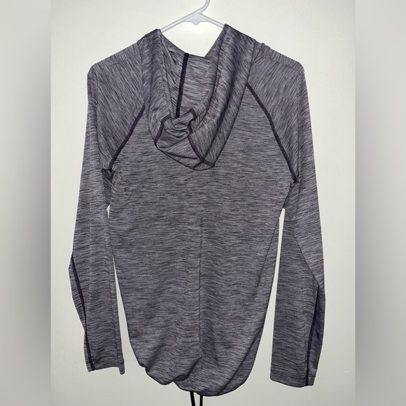 Under Armor pullover - Picture 2 of 2